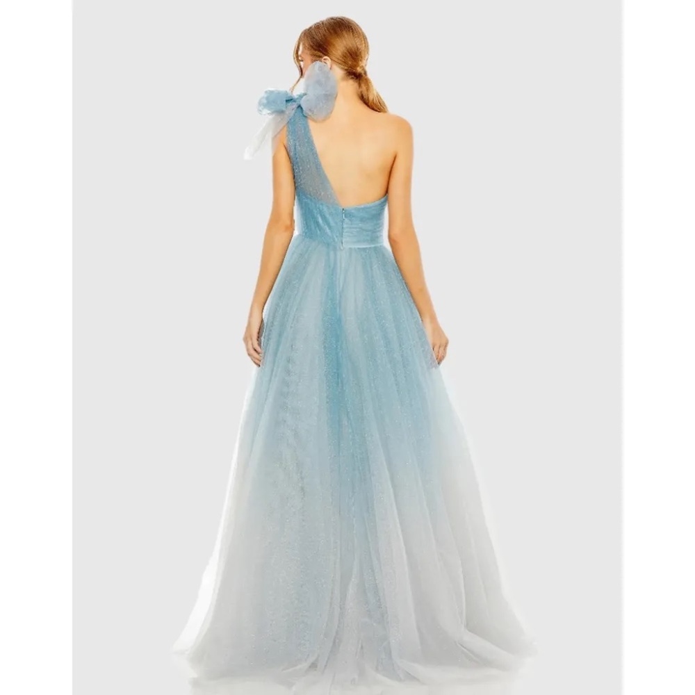 NWT Mac Duggal Glitter One-Shoulder Ombre Gown with Bow - size 8 - Picture 2 of 7